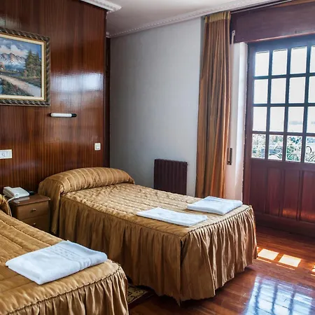 Hotel Antoyana *