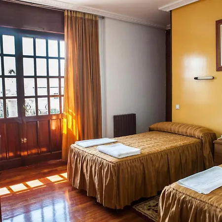 Antoyana Hotell Santander