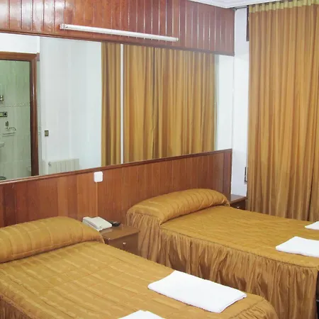 Antoyana Hotel *